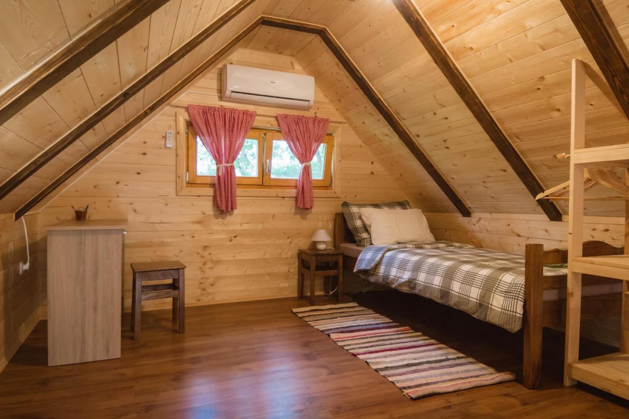 Kuca Za Odmor Cindric Villa Slunj Exteriör bild